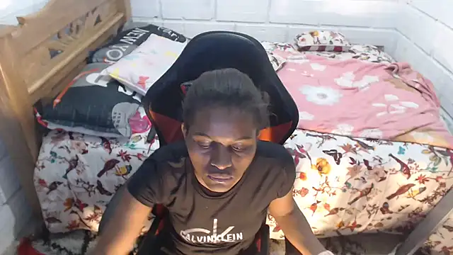 sexyjustin202 online show from January 18, 2025, 3:31 am