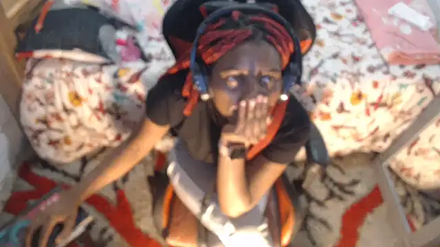 sexyjustin202 online show from February 1, 2025, 5:18 am