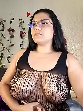 kittylu   online show from February 24, 2025, 8:49 am