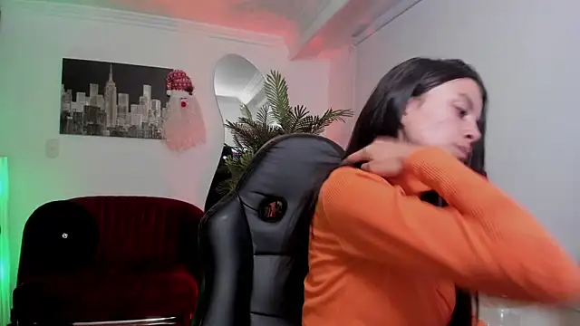 Meghan320 online show from December 31, 2024, 11:42 am