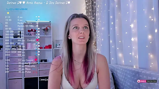 Karamelsw  online show from February 10, 2025, 9:04 pm