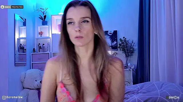 Snapshot of Karamelsw_ chatting on February 7, 2026, 10:13 pm Karamelsw online show from February 7, 2026, 10:13 pm