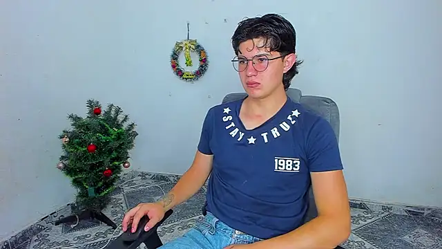 patrik 027 online show from December 28, 2024, 1:28 pm