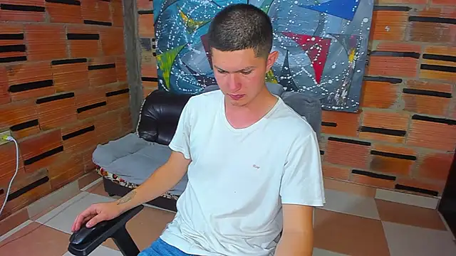 patrik 027 online show from February 28, 2025, 7:46 pm