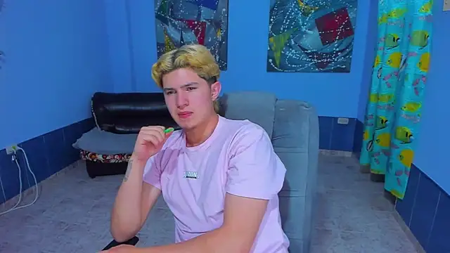 patrik 027 online show from September 16, 2025, 6:20 pm