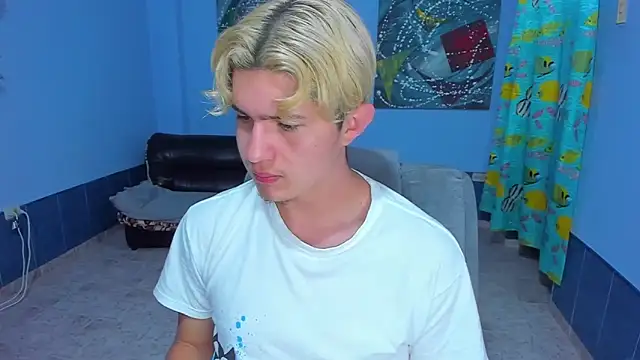 patrik 027 online show from October 28, 2025, 7:38 pm