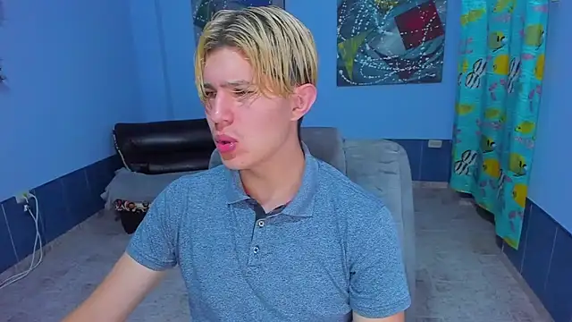 patrik 027 online show from November 10, 2025, 7:35 pm