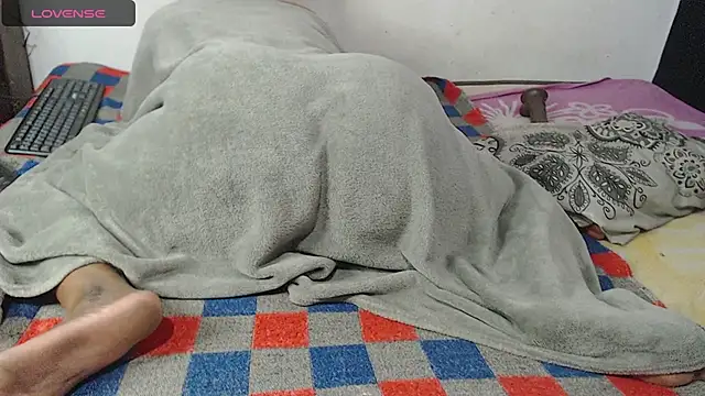 Snapshot of Sexy_night_bm chatting on January 4, 2025, 6:19 am Sexy night bm online show from January 4, 2025, 6:19 am