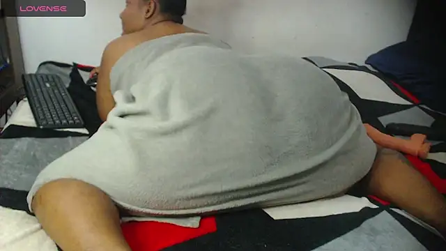 Snapshot of Sexy_night_bm chatting on January 12, 2025, 1:42 am Sexy night bm online show from January 12, 2025, 1:42 am