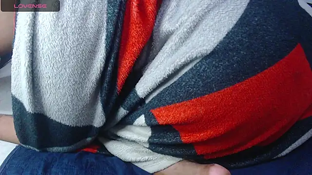 Snapshot of Sexy_night_bm chatting on October 11, 2025, 11:58 pm Sexy night bm online show from October 11, 2025, 11:58 pm