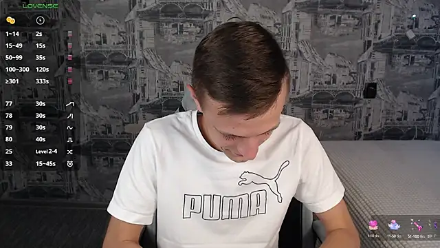 Snapshot of Oliver_Fresh chatting on March 12, 2025, 8:08 am Oliver Fresh online show from March 12, 2025, 8:08 am