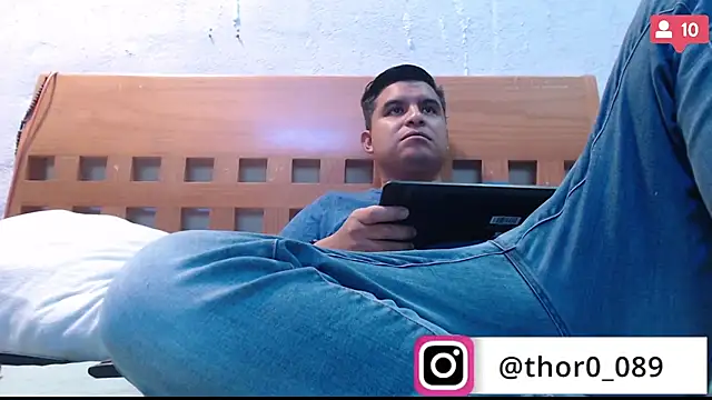 thor000089 online show from January 20, 2025, 1:50 am