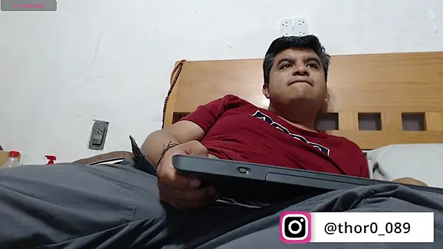 thor000089 online show from April 21, 2026, 1:53 am