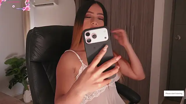 Snapshot of KAREN17 chatting on February 12, 2026, 3:18 pm KAREN17 online show from February 12, 2026, 3:18 pm