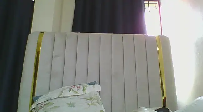 Snapshot of CuteJ chatting on February 22, 2025, 5:44 am CuteJ online show from February 22, 2025, 5:44 am