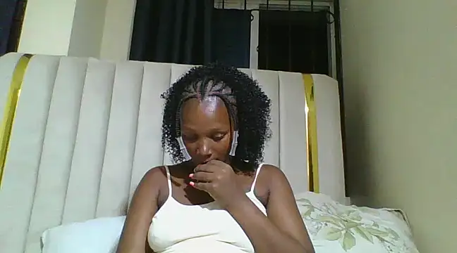 Snapshot of CuteJ chatting on February 23, 2025, 7:17 pm CuteJ online show from February 23, 2025, 7:17 pm