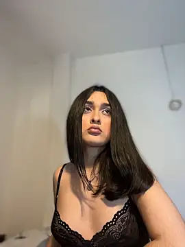 MiahWindsor online show from April 11, 2026, 8:57 pm