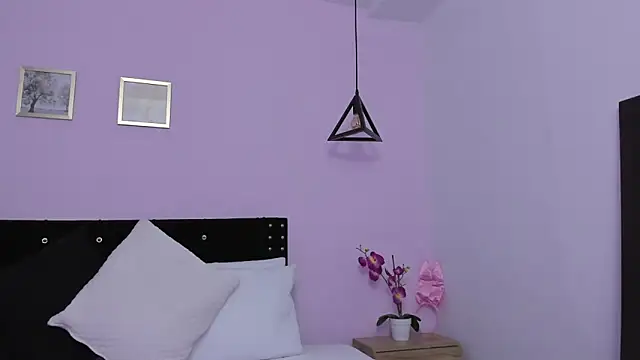 CeliWoods online show from February 28, 2025, 10:09 am