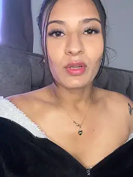 CeliWoods online show from September 26, 2025, 3:38 pm