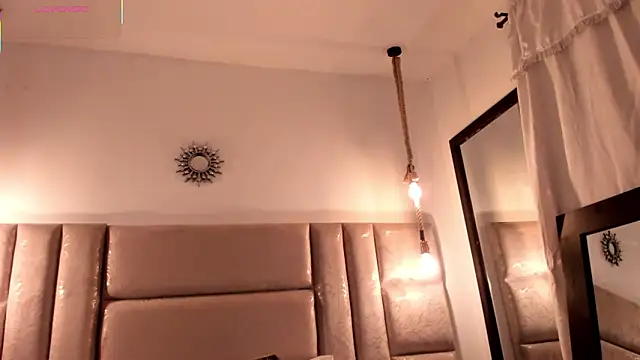 CeliWoods online show from April 10, 2026, 11:04 am