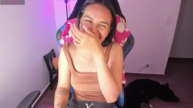 Miss Nicole online show from November 2, 2025, 1:19 am