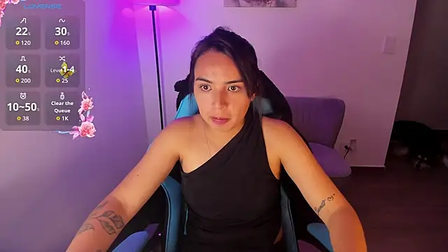 Snapshot of Miss_Nicole chatting on May 3, 2026, 2:06 am Miss Nicole online show from May 3, 2026, 2:06 am