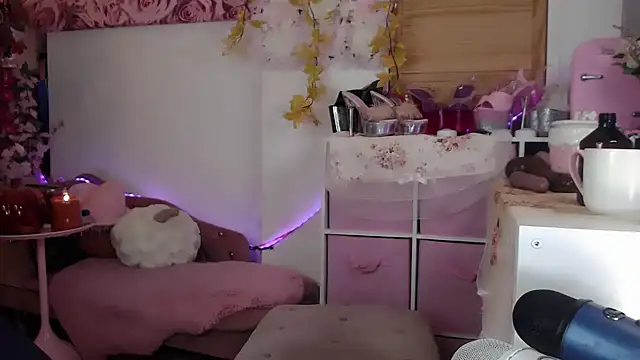 elyink online show from January 9, 2026, 12:30 pm