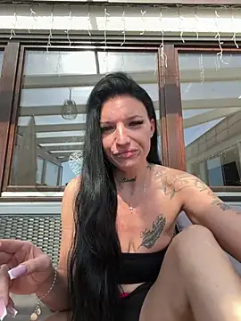 LizaRoxx online show from April 17, 2026, 9:01 am