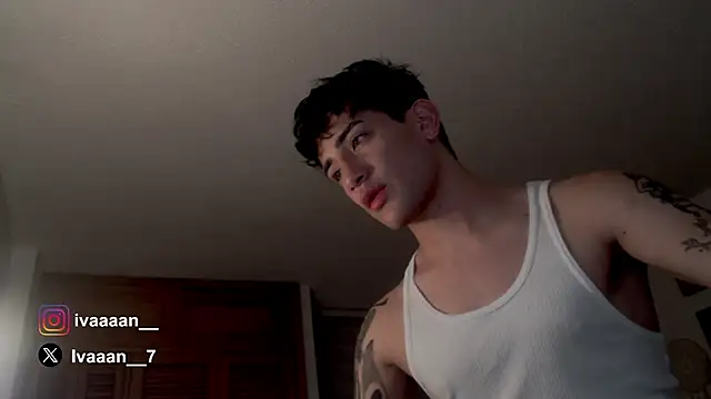 Snapshot of ivaaaan_ chatting on December 18, 2024, 1:37 am ivaaaan online show from December 18, 2024, 1:37 am