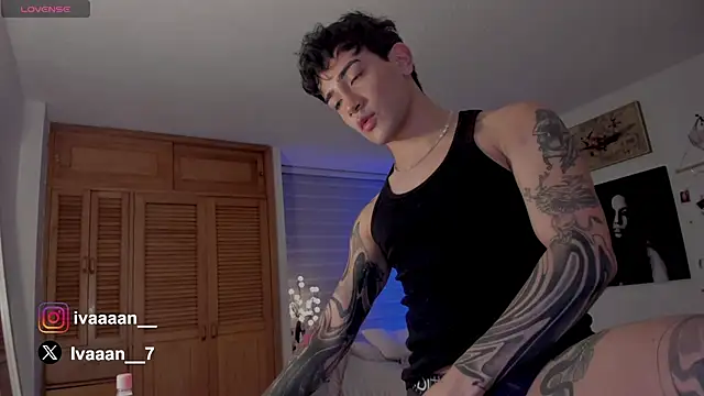 Snapshot of ivaaaan_ chatting on December 28, 2024, 10:13 pm ivaaaan online show from December 28, 2024, 10:13 pm