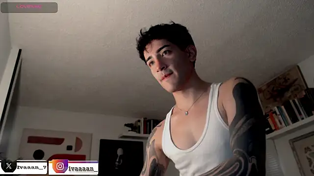 Snapshot of ivaaaan_ chatting on February 8, 2026, 9:51 pm ivaaaan online show from February 8, 2026, 9:51 pm