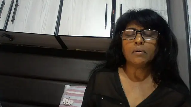 MsAttitude online show from October 9, 2025, 6:44 am