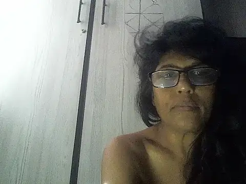 MsAttitude online show from December 16, 2025, 2:11 pm