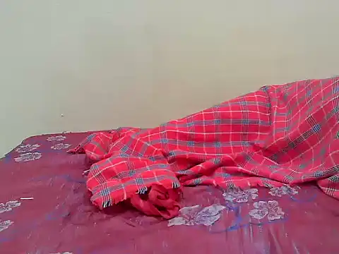 Snapshot of lovelybabra chatting on October 12, 2025, 8:24 am lovelybabra online show from October 12, 2025, 8:24 am