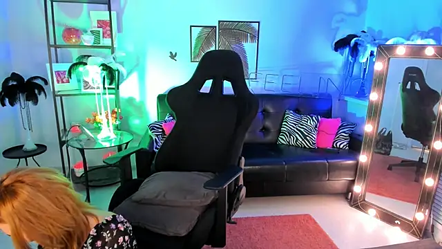 MistyBarnes online show from December 4, 2024, 3:32 pm