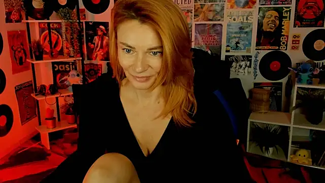 MistyBarnes online show from December 29, 2024, 8:44 am