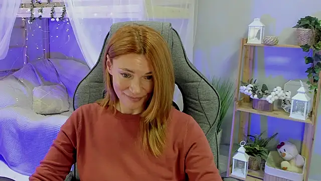 MistyBarnes online show from November 28, 2025, 1:25 pm