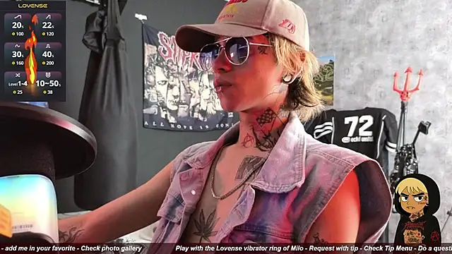 AcidMilo online show from November 1, 2025, 2:52 pm