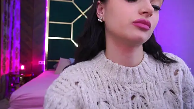 LittleeCutee online show from December 8, 2024, 8:09 am