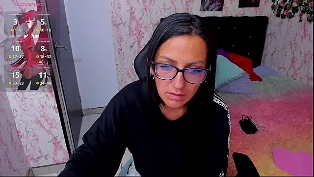 alma blue online show from February 8, 2025, 8:53 pm