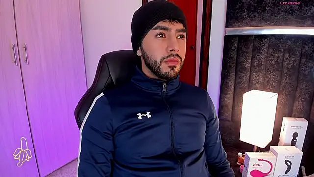 ItsMeEros online show from February 11, 2025, 9:14 pm