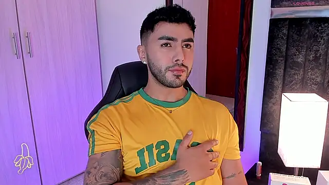 ItsMeEros online show from March 2, 2025, 9:54 pm