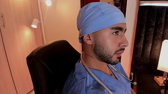 ItsMeEros online show from October 21, 2025, 10:10 pm