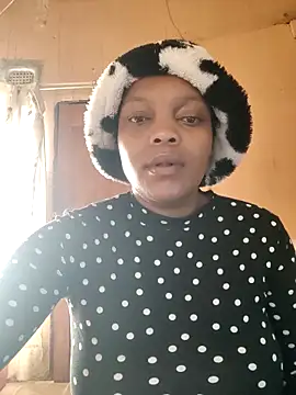 Snapshot of EbonyBuu chatting on May 19, 2026, 10:10 am EbonyBuu online show from May 19, 2026, 10:10 am