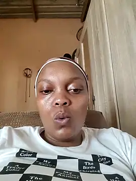 Snapshot of EbonyBuu chatting on June 3, 2026, 11:24 am EbonyBuu online show from June 3, 2026, 11:24 am