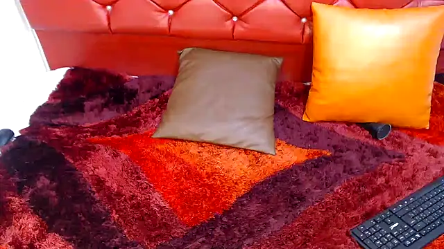 dirtydolltsx online show from October 26, 2025, 7:53 pm