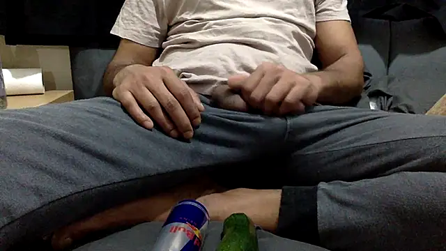 CoolBiDude online show from May 2, 2026, 6:35 pm