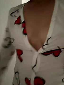 Snapshot of fuckable_milf chatting on October 7, 2025, 7:27 am fuckable milf online show from October 7, 2025, 7:27 am