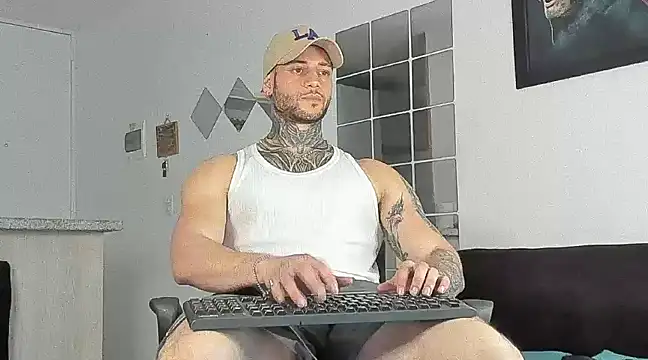  jamesleandros1 online show from March 20, 2025, 8:08 pm