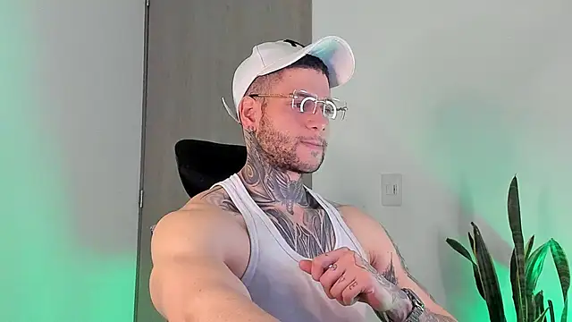  jamesleandros1 online show from February 2, 2026, 9:30 am